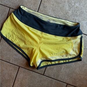 Runnin Rabbit Catch Me if You Can running shorts small